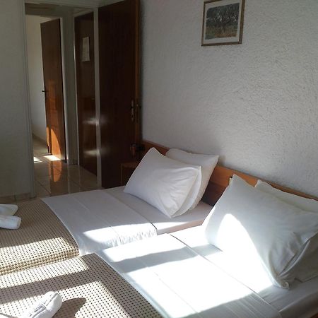 Hotel Lefka Kolimvárion Exteriér fotografie